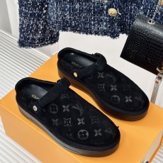 Louis Vuitton Low Shoes